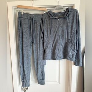 GapFit Jogger Set - Small & Medium